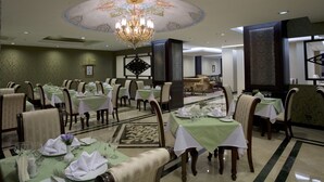 Restaurant - Maywood Hotel (Istanbul)