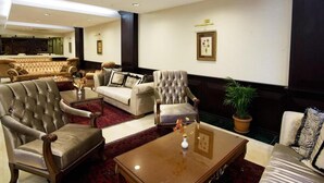 Reception - Maywood Hotel (Istanbul)