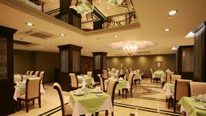 Restaurant - Maywood Hotel (Istanbul)