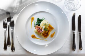 Se sirven desayunos, cenas y cocina local 