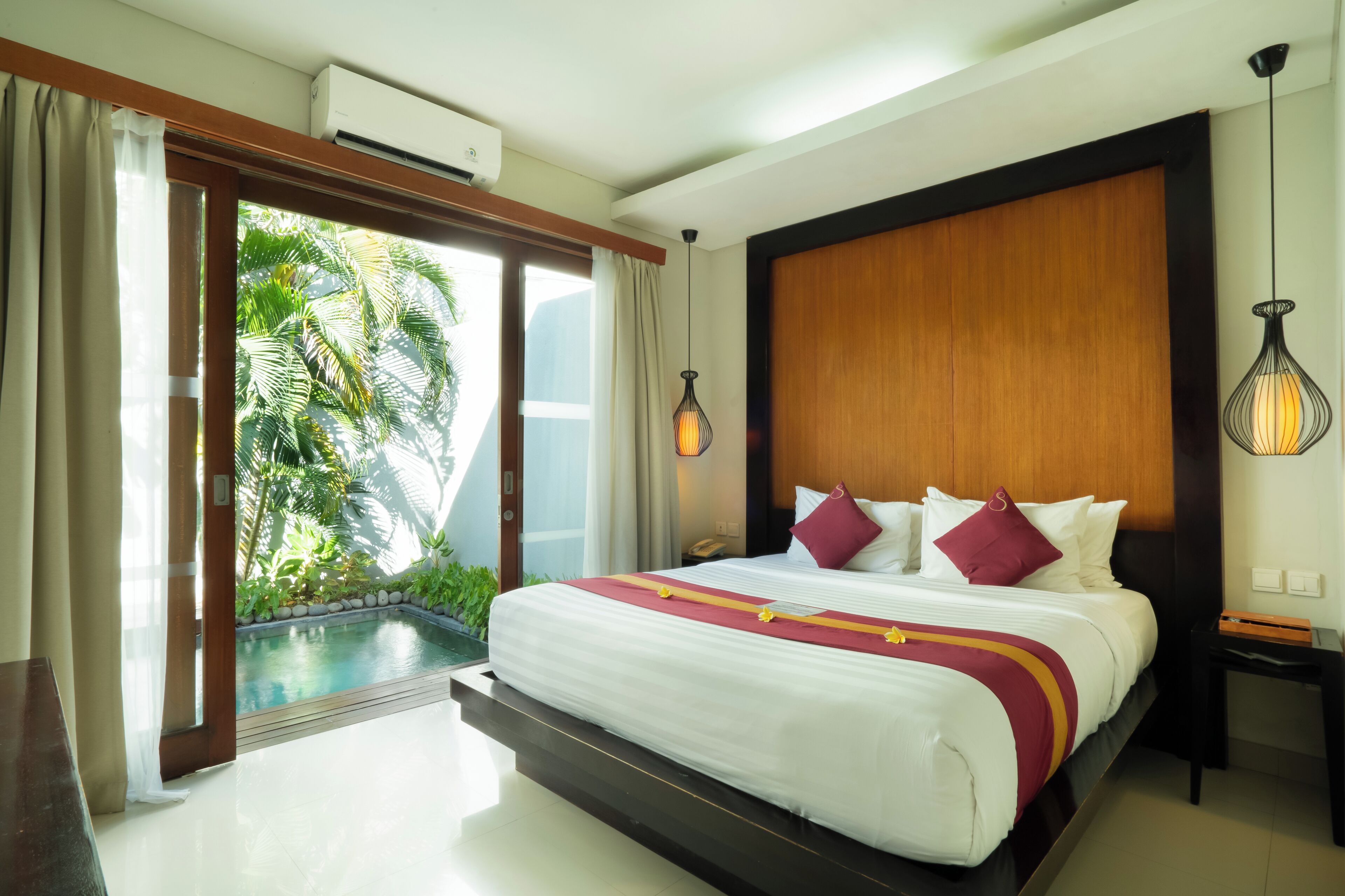 Villa, 2 Schlafzimmer, eigener Pool | 1 Schlafzimmer, hochwertige Bettwaren, Minibar, Zimmersafe
