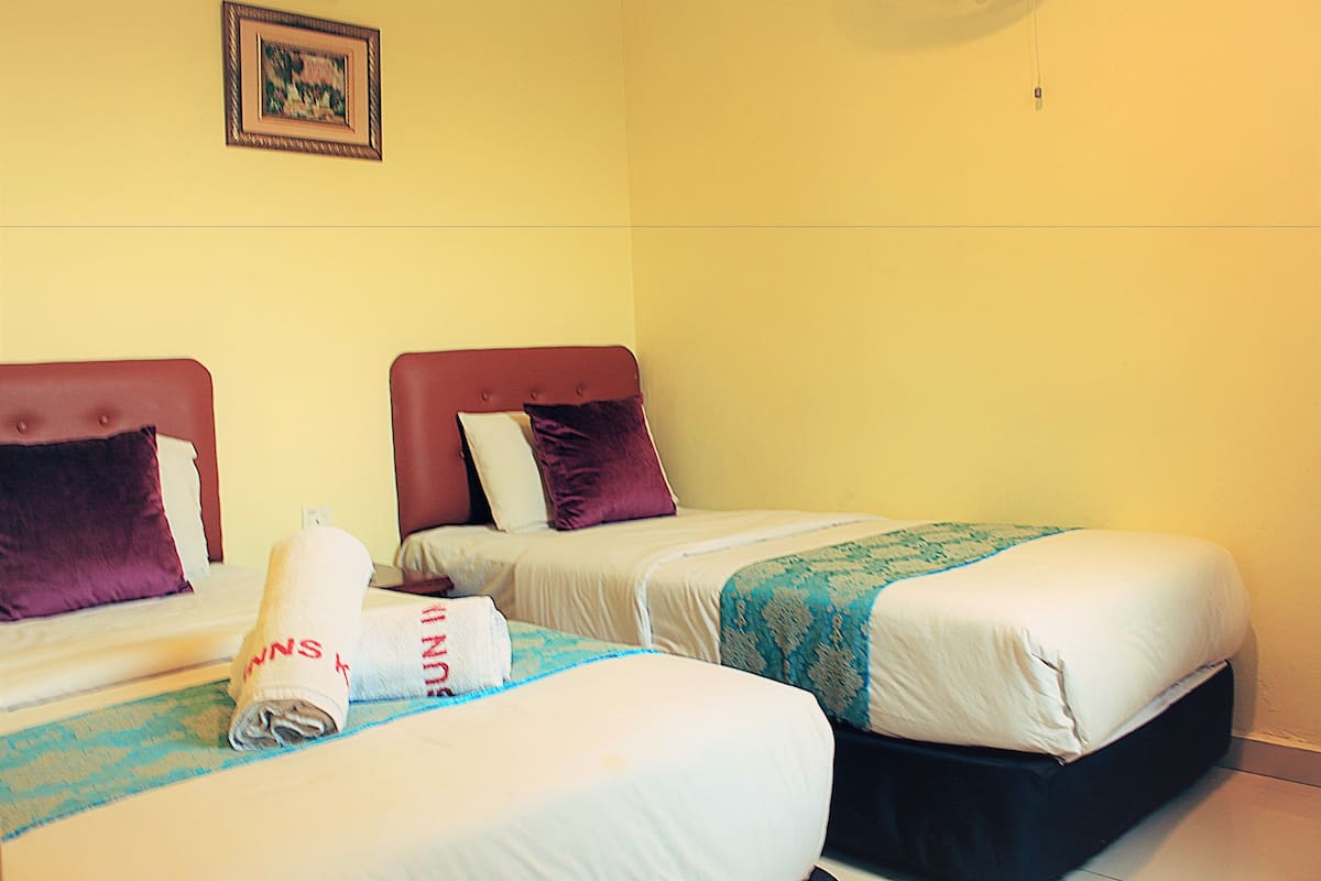 1 bedroom, in-room safe, desk, free WiFi