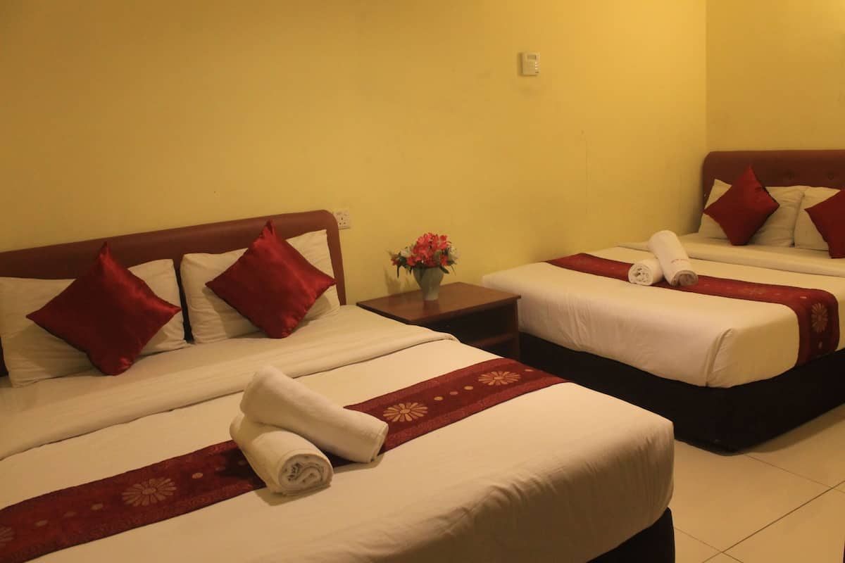 1 bedroom, in-room safe, desk, free WiFi