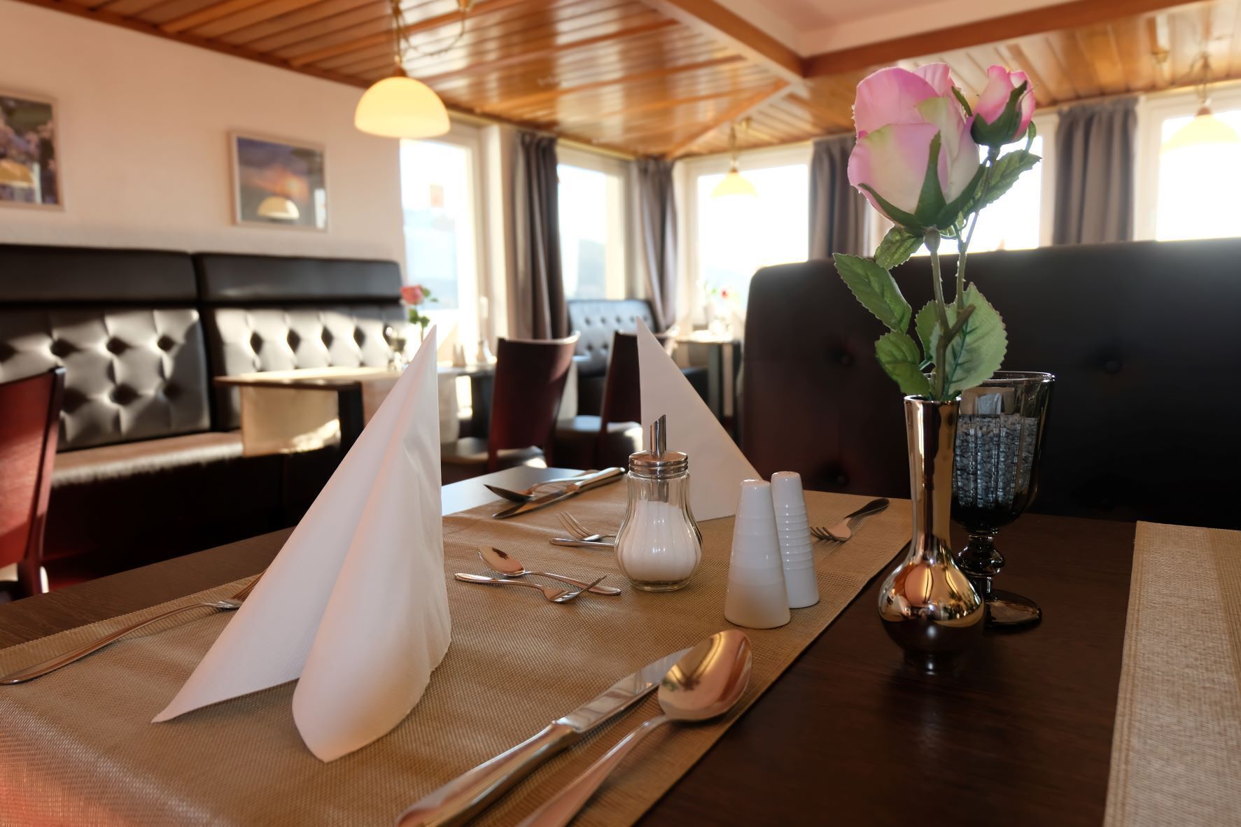 Frühstück und Abendessen