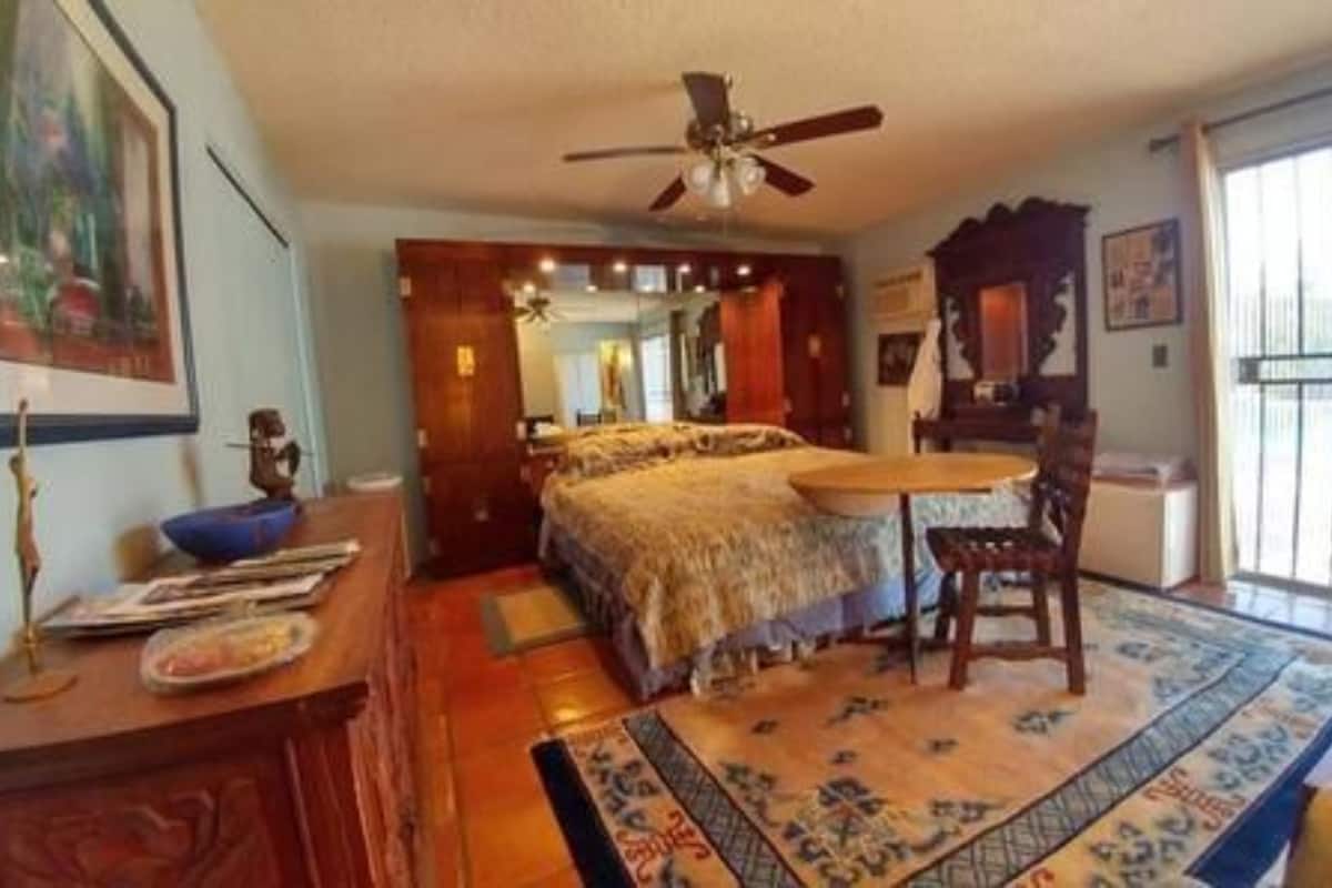 Room, Private Bathroom (King) | Down duvets, pillow-top beds, individually decorated