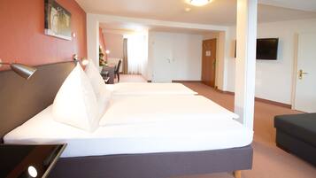 Junior Suite, Non Smoking (Breakfast Excluded) | Hypo-allergenic bedding, in-room safe, individually decorated