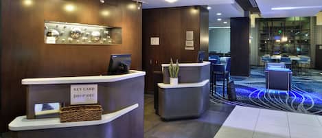 Mostrador para check-in y check-out