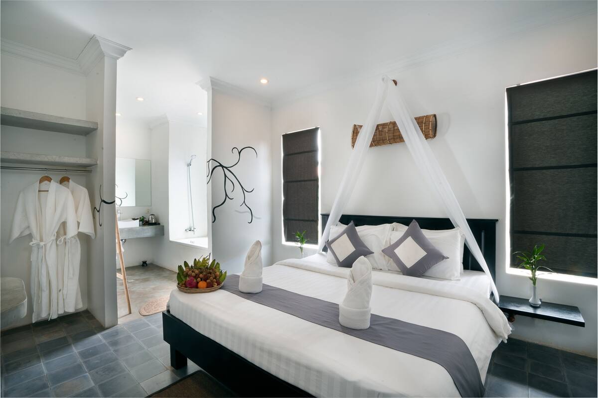Kamar Double Superior, pemandangan kota | Seprai premium, brankas, meja kerja, dan Wi-Fi gratis