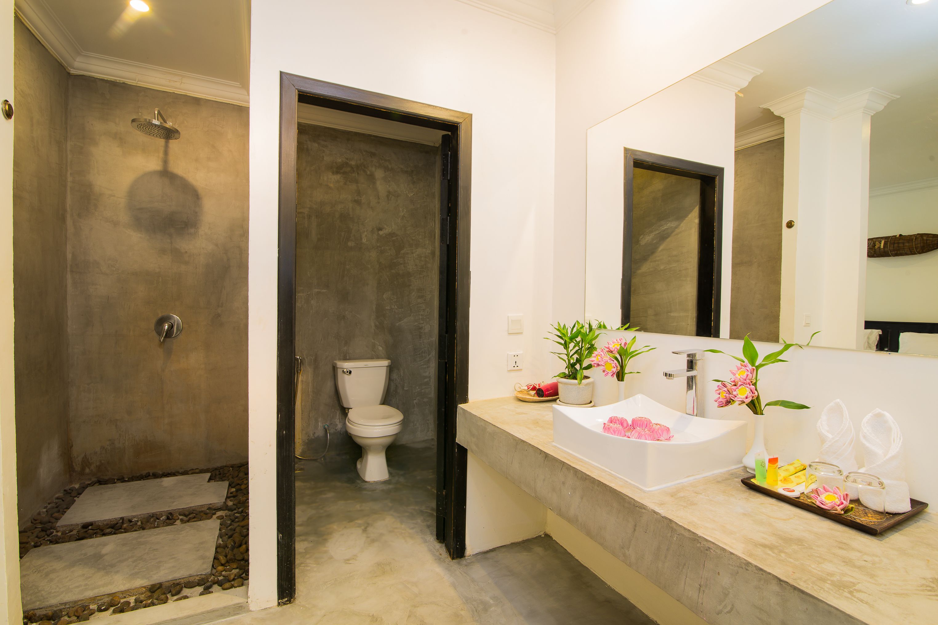 superior double city view, free round trip transfer | bathroom | separate bathtub and shower, deep-soaking bathtub, rainfall showerhead