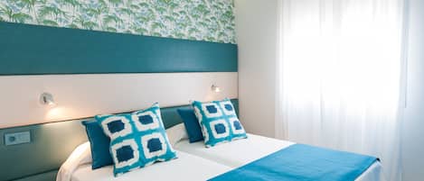 Appartamento, 2 camere da letto, vista montagna | Una cassaforte in camera, tende oscuranti, insonorizzazione