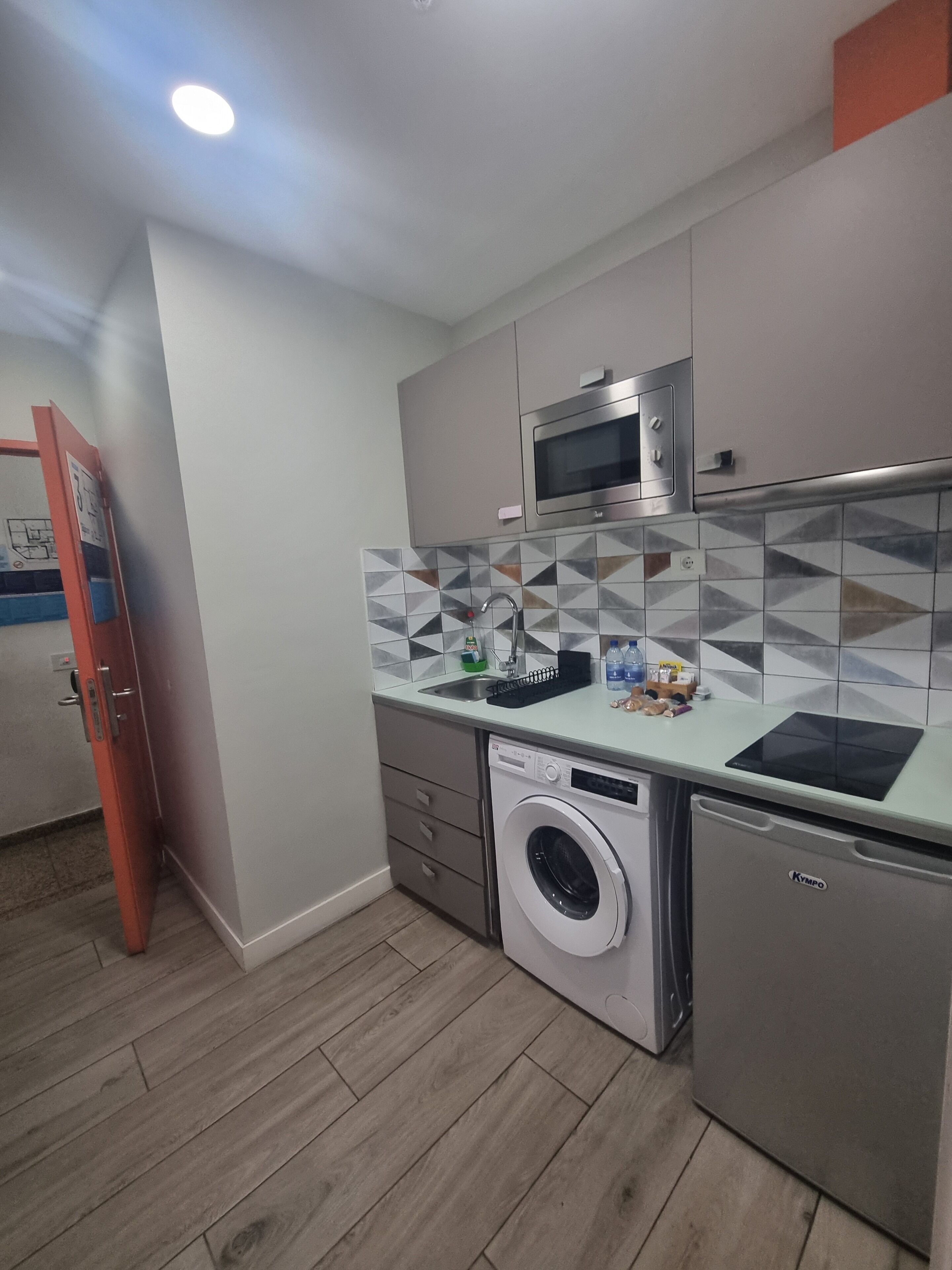 studio suite | private kitchen | fridge, microwave, stovetop, espresso maker