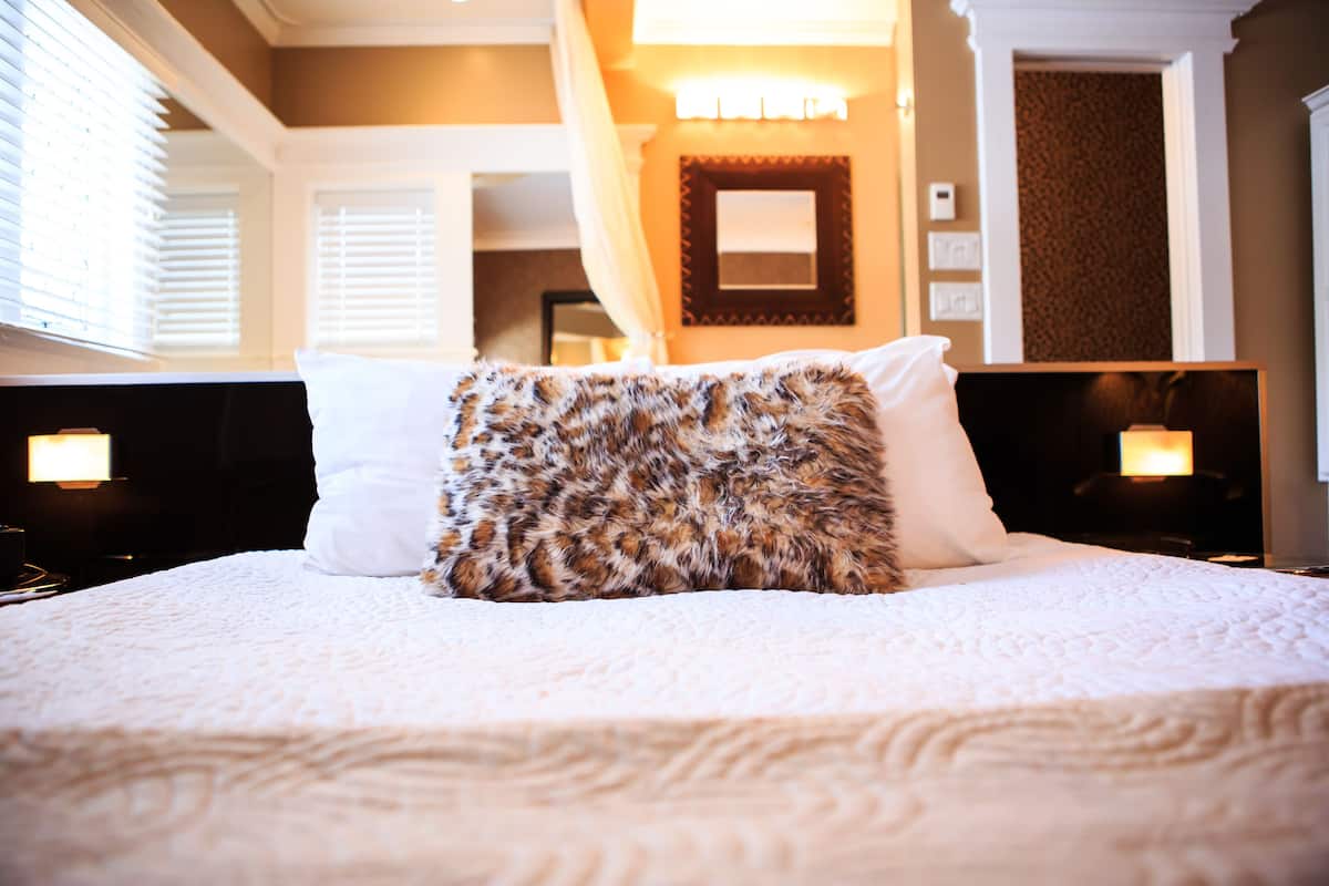 Jelly Bean Row Suite | 1 bedroom, individually decorated, individually furnished