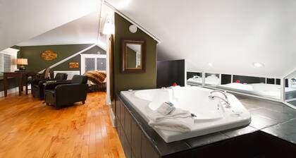 Leaside Manor by The Leaside Group