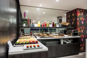 Desayuno buffet (con cargo)