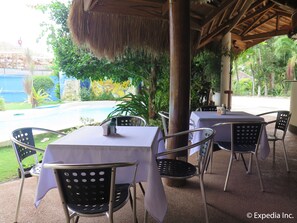 Bao gồm bữa sáng đặc sản địa phương hàng ngày 