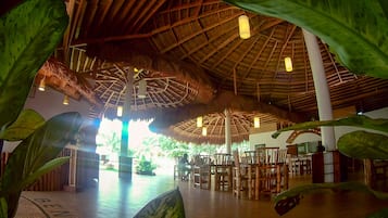 Breakfast, lunch, dinner served; international cuisine, pool views