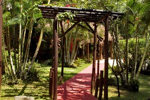 Garden - Pousada Pé da Mata (São Sebastião)