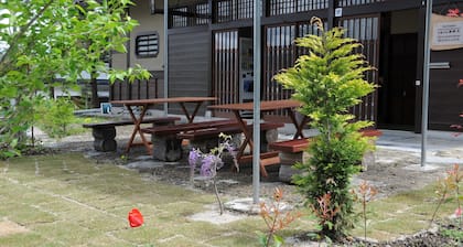 Sakura Guest House - Hostel