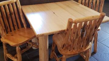 Refrigerador, microondas y cafetera y tetera