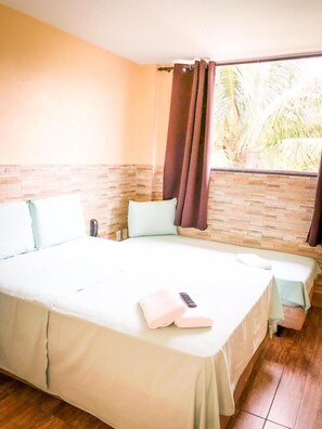 Bar mini, langsir/tirai gelap terus, Wi-fi percuma, cadar katil 