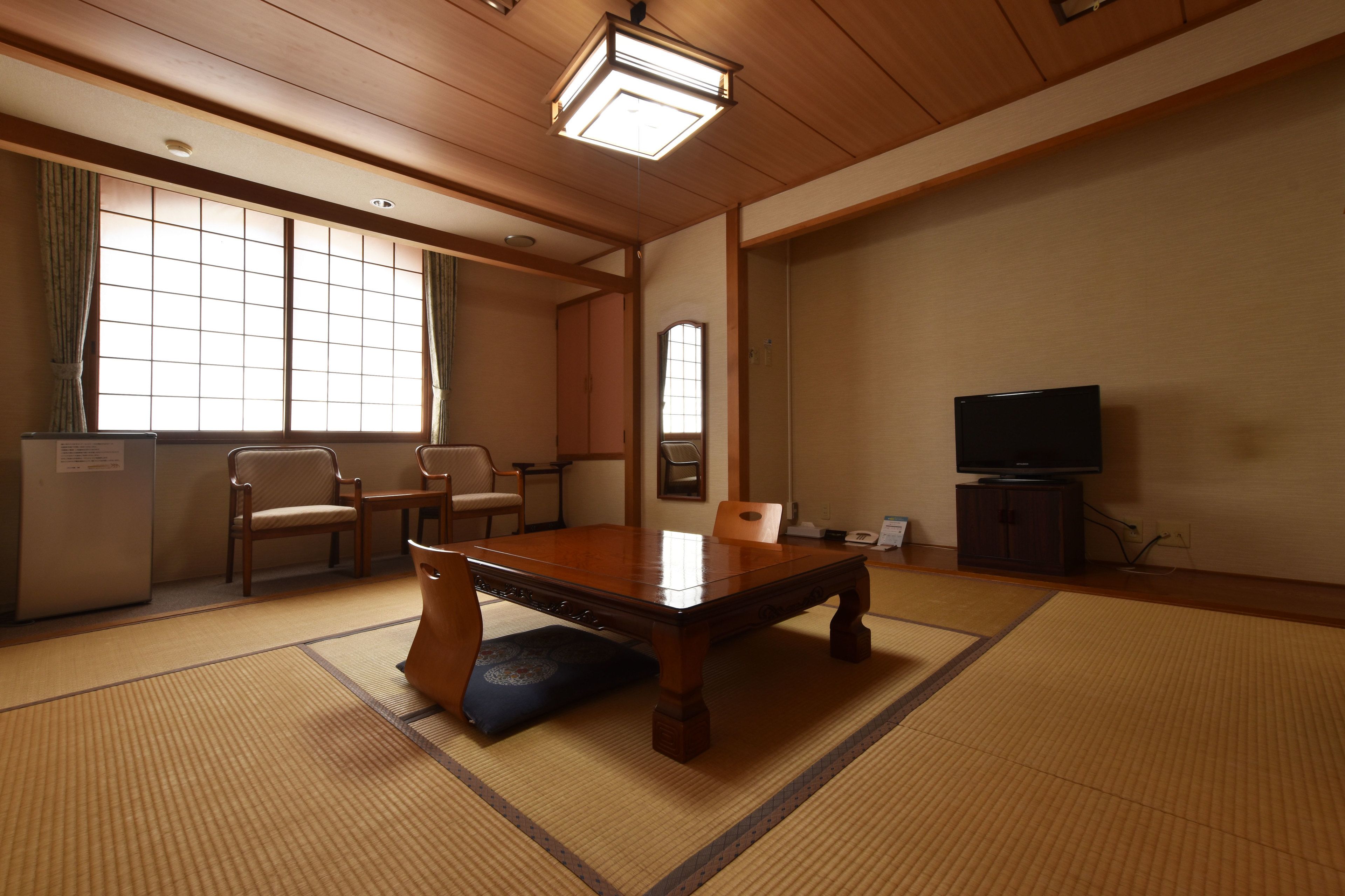 in-room safe, free wired internet