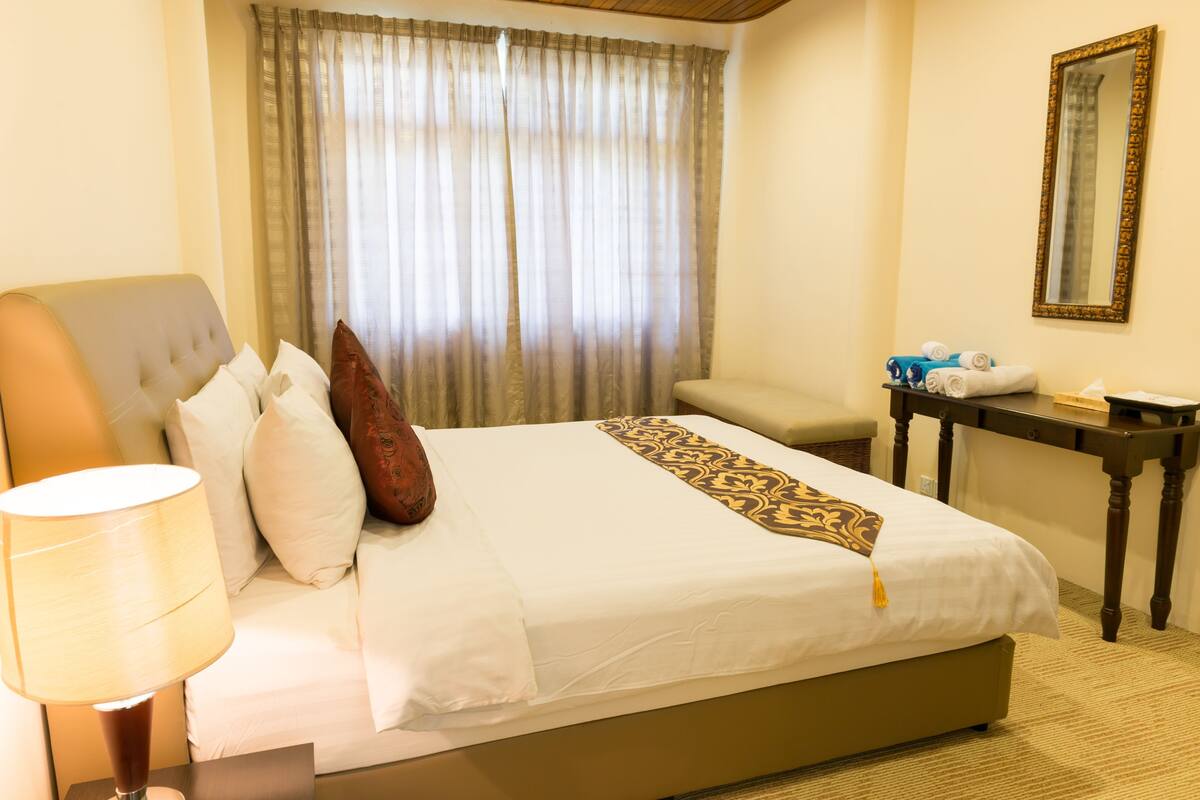 1 bedroom, minibar, in-room safe, individually decorated