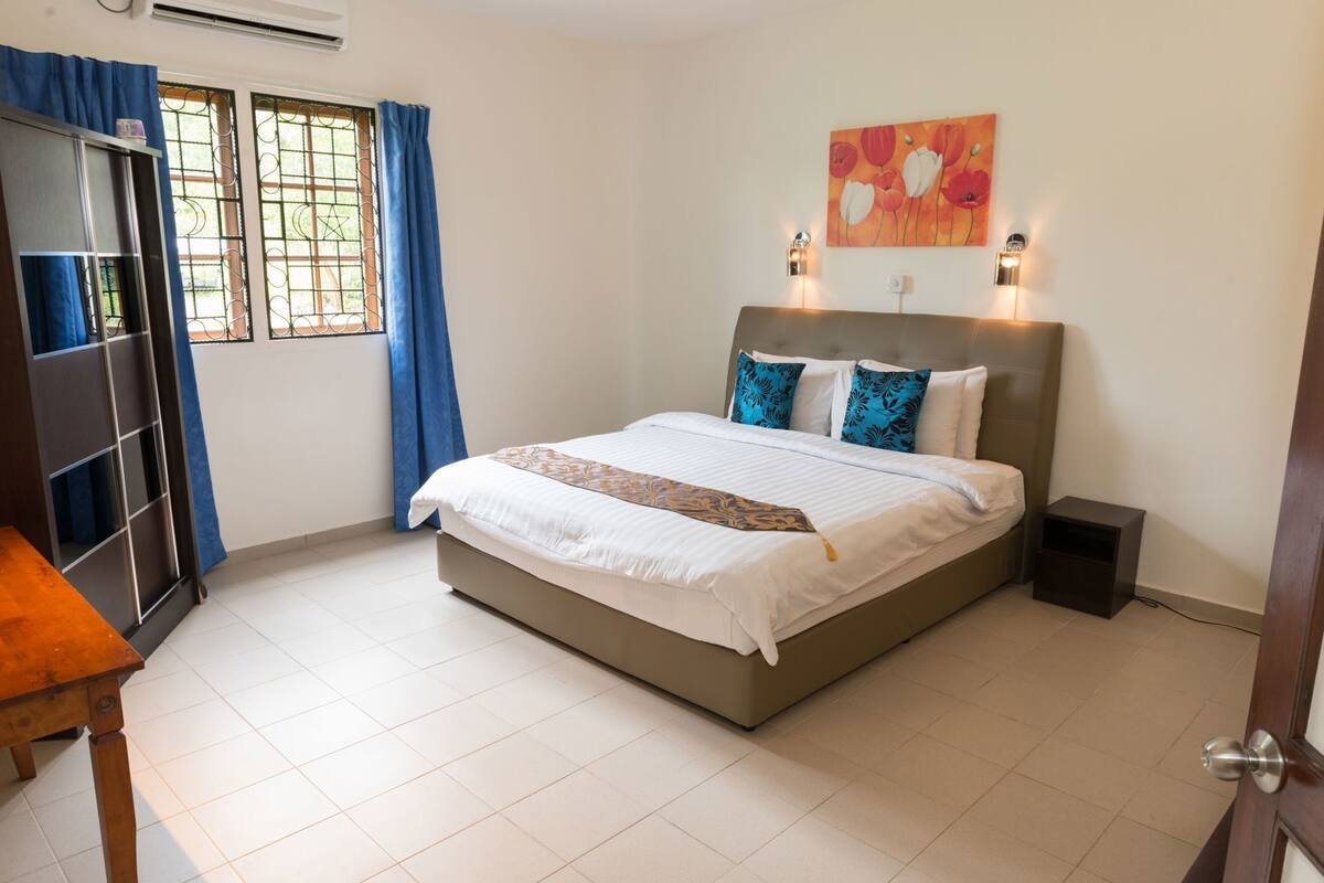 1 bedroom, minibar, in-room safe, individually decorated