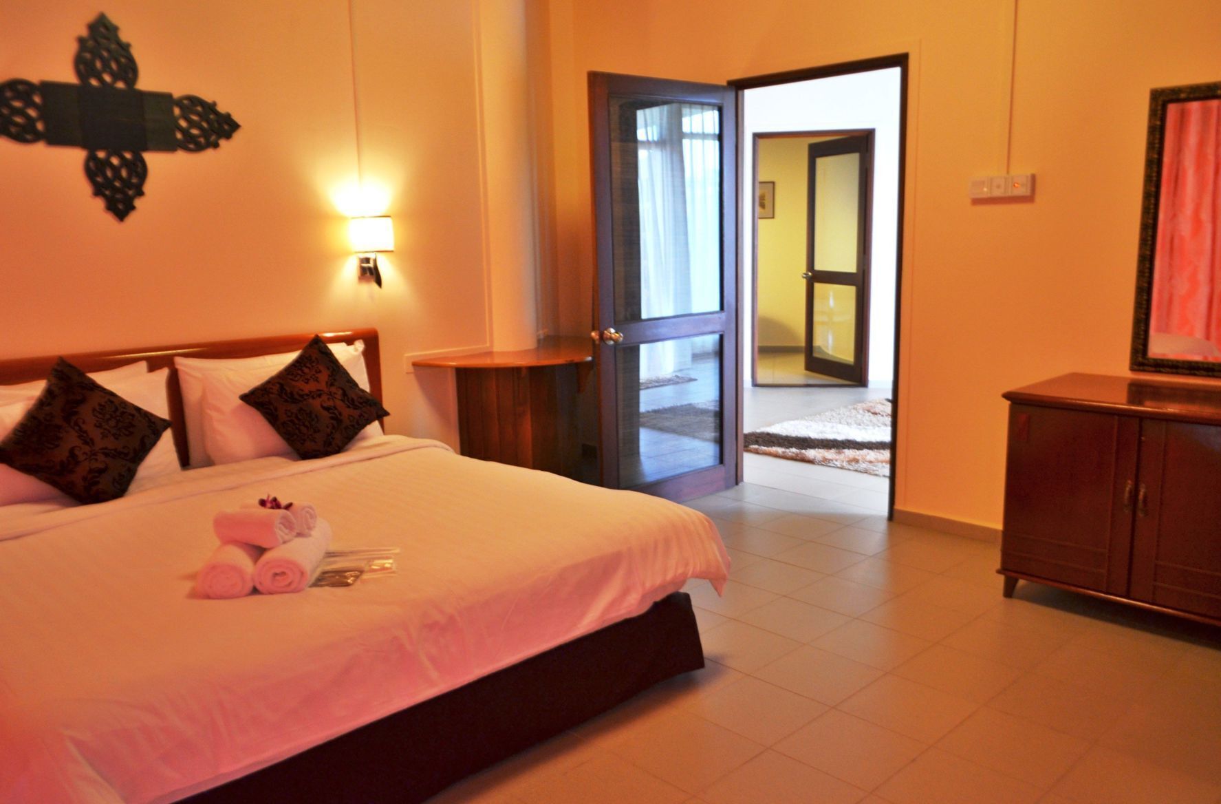 1 bedroom, minibar, in-room safe, individually decorated