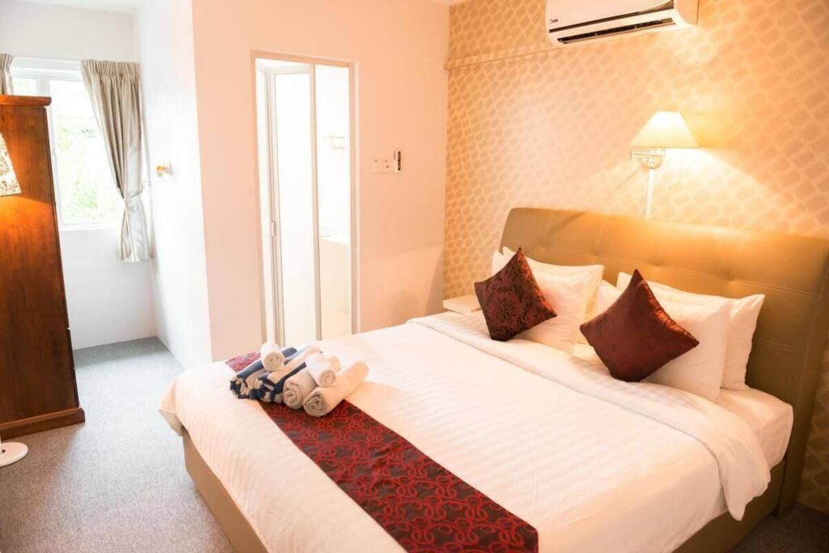 1 bedroom, minibar, in-room safe, individually decorated