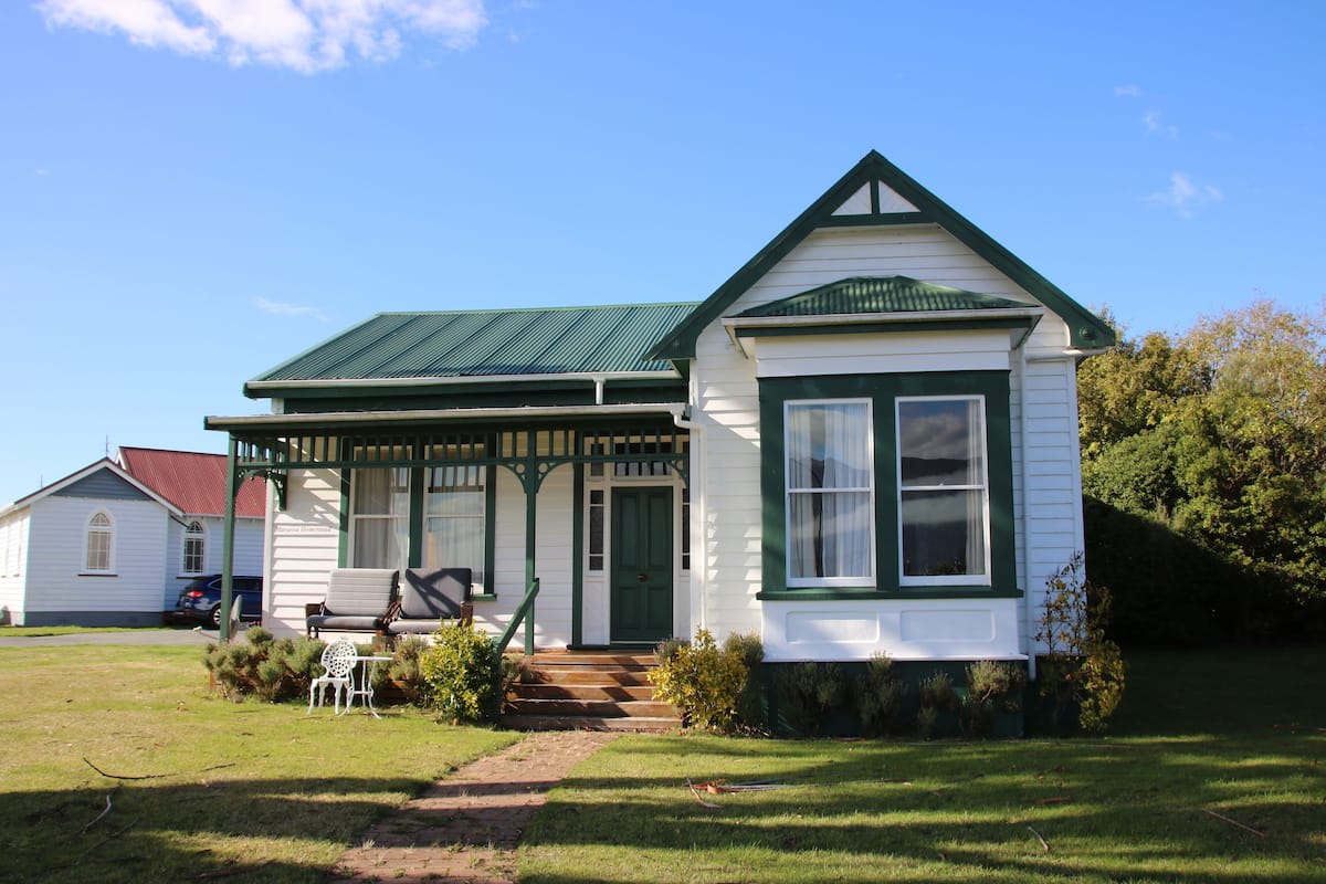 Mararoa Homestead | 1 chambre, coffres-forts dans les chambres, décoration personnalisée