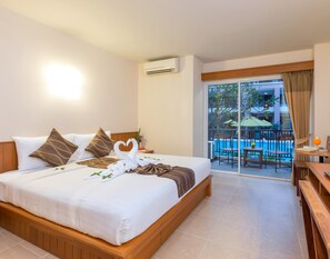 Standard Room, Pool View | Premium bedding, pillow-top beds, minibar, in-room safe - Authong Residence Pattaya (Pattaya)