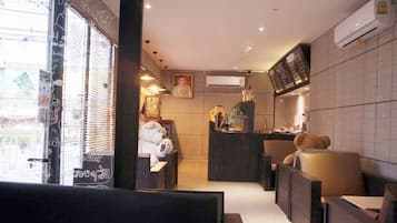 Cafe