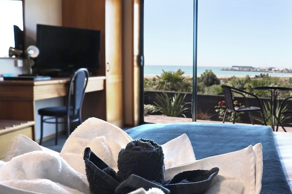 Studio with Seaview | Desk, blackout drapes, iron/ironing board, free WiFi