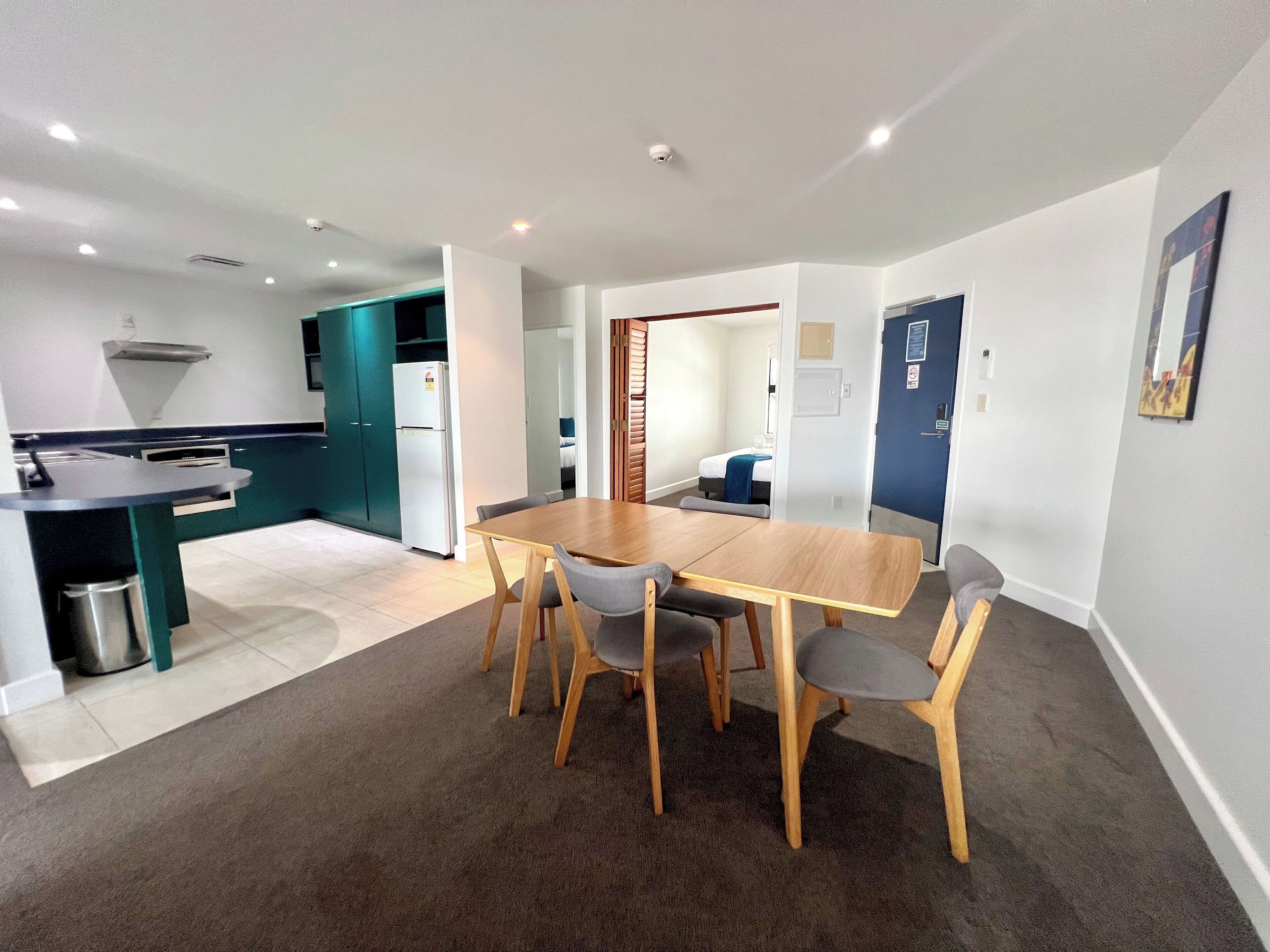 经济公寓 | 客房内用餐