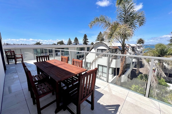 Luxury Penthouse | Terrace/patio