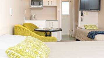 Twin Studio | Private kitchenette