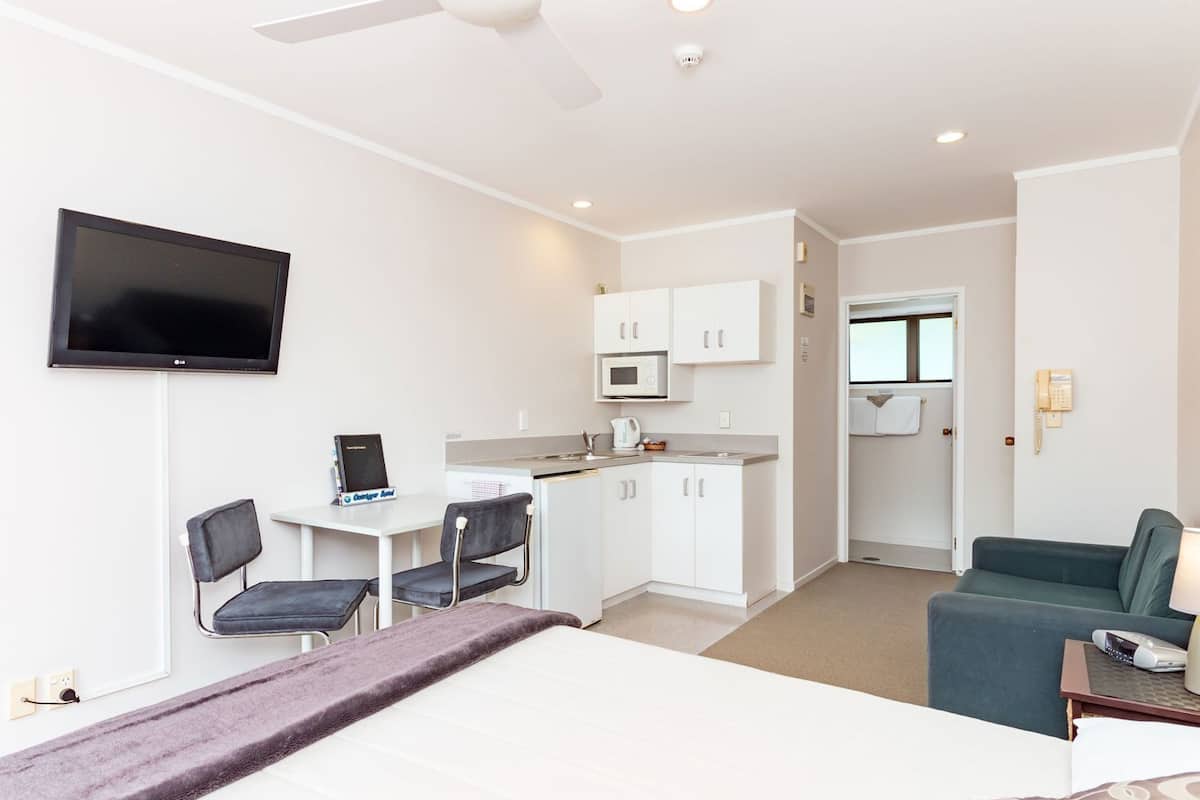 Caja de seguridad en la habitación y sistema de insonorización