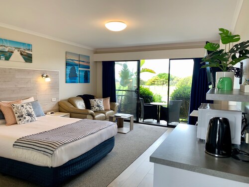 Apollo Bay Waterfront Motor Inn