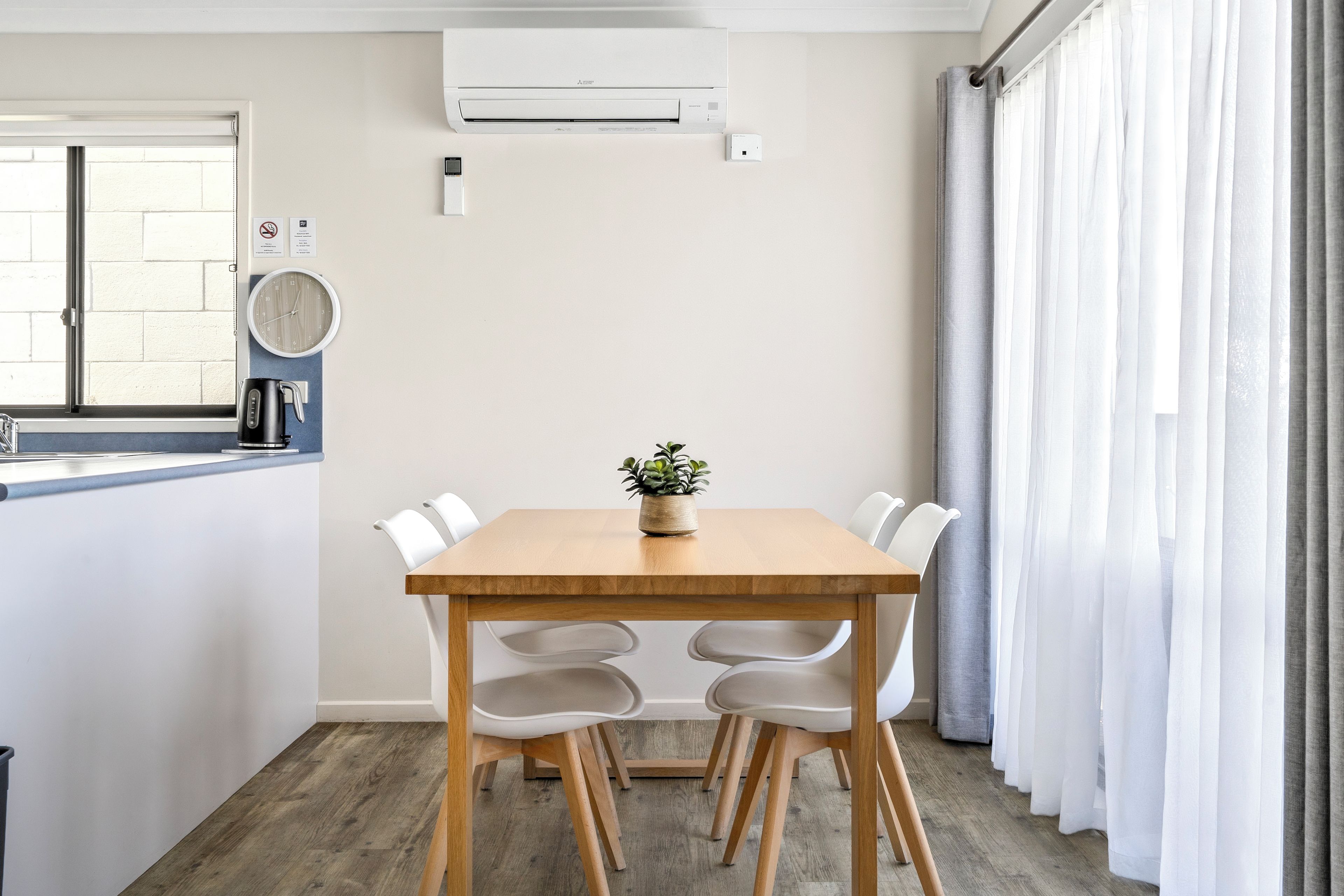Restauration dans la chambre