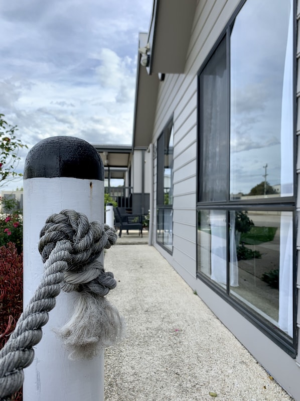 Two Bedroom Apartment - Garden View | Terrace/patio - Apollo Bay Waterfront Motor Inn (Apollo Bay)