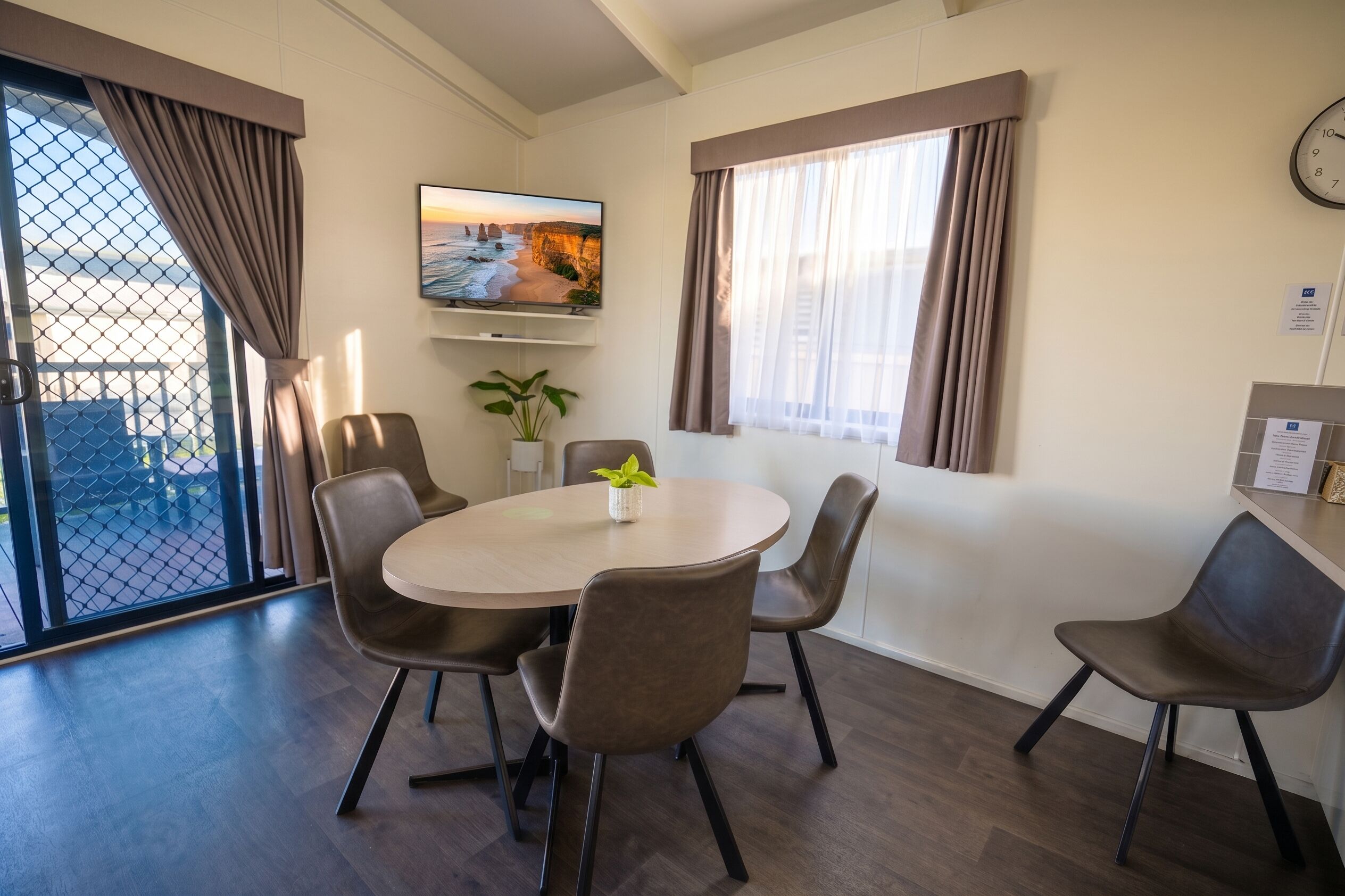Villa, 2 slaapkamers | Dineren op de kamer