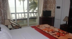 Standard Sea View Room | In-room safe, desk, iron/ironing board, rollaway beds