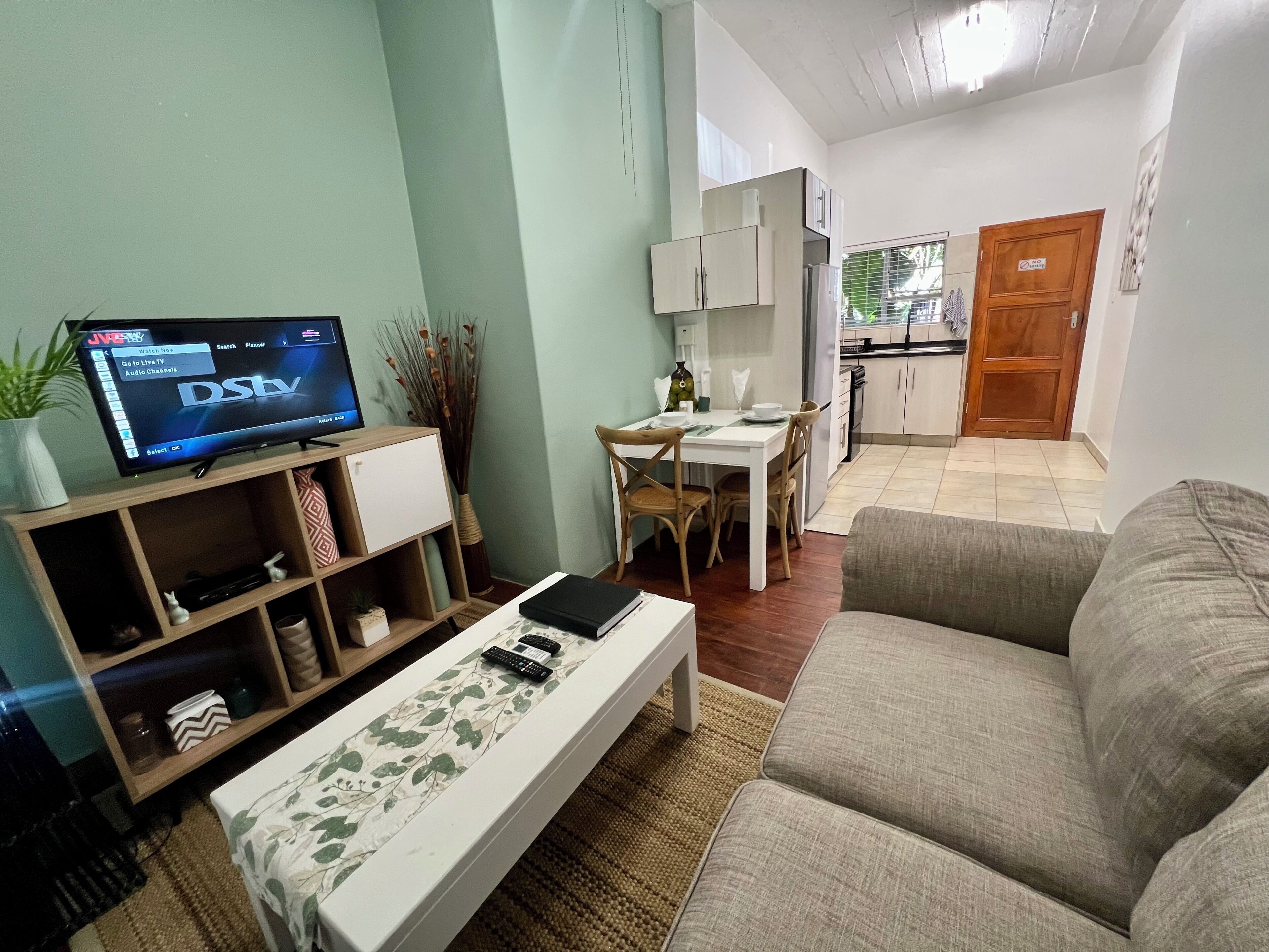 Standard Apartment, 1 Bedroom, Courtyard View | Private kitchen | Full-sized fridge, microwave, oven, stovetop