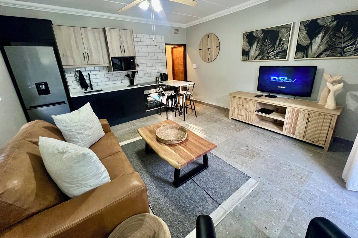 Deluxe Apartment, 1 Bedroom, Garden View | Premium bedding, memory foam beds, in-room safe, laptop workspace