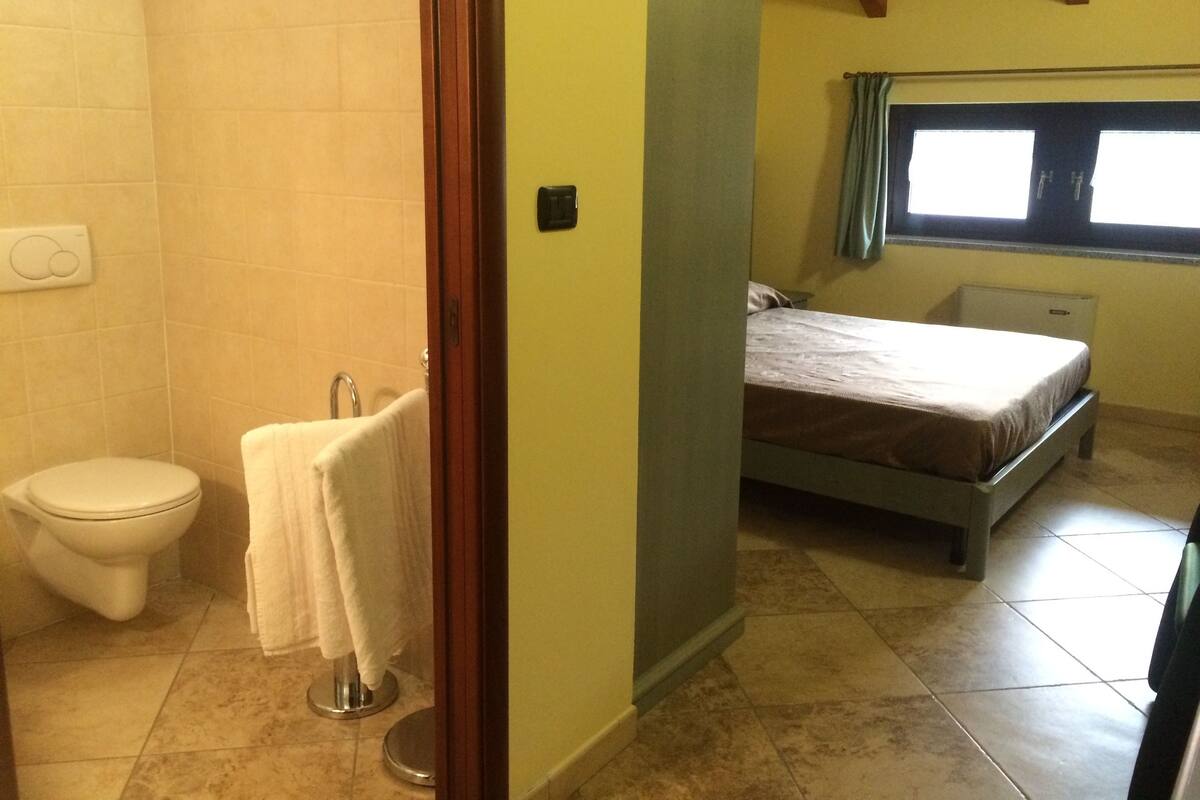 In-room safe, desk, rollaway beds, free WiFi