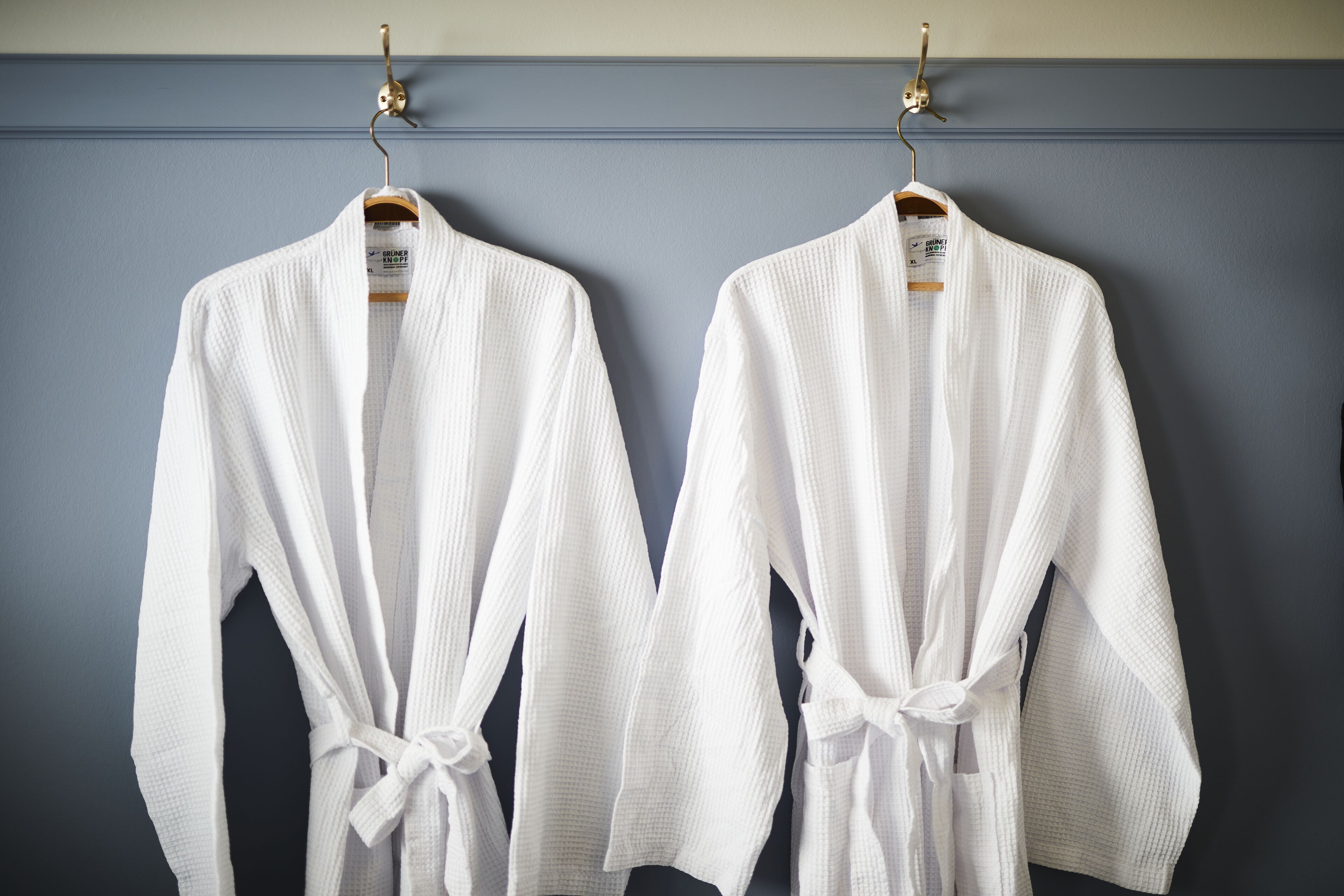 2 bedrooms, hypo-allergenic bedding, individually decorated, free wifi