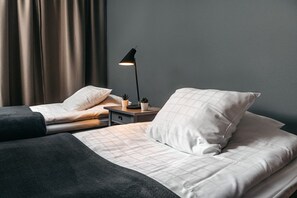 Double Room, 2 Single Beds | In-room safe, desk, iron/ironing board, free WiFi - Hotell Björken (Umea)