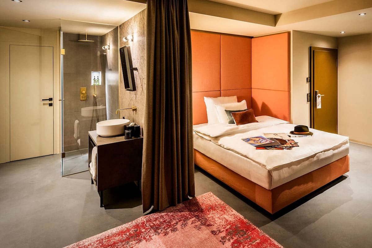 Cozy double room | 1 bedroom, premium bedding, in-room safe, individually decorated