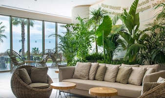 Couples treatment rooms, sauna, hot tub, steam room, body treatments