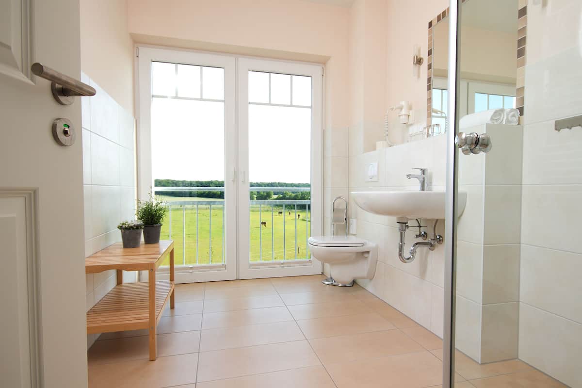 apartment, 1 bedroom, balcony | bathroom | shower, hair dryer, towels